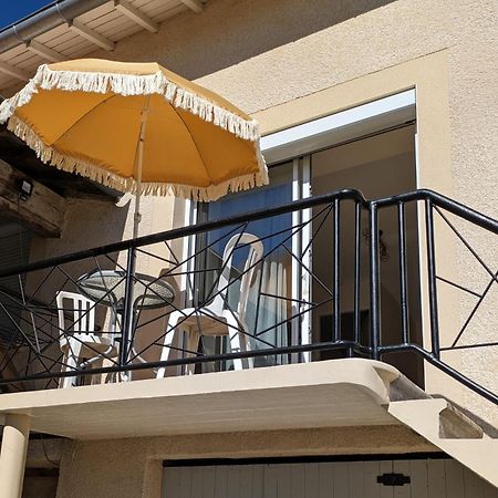 Comme A La Maison Clonas-sur-Vareze 外观 照片