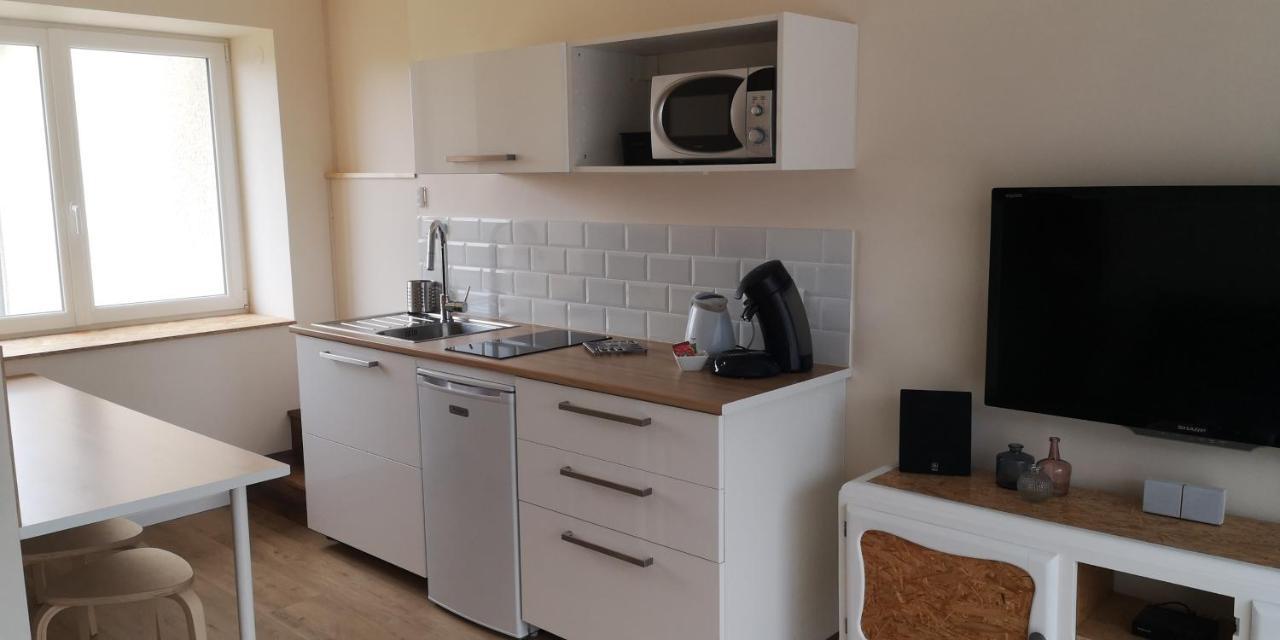 Comme A La Maison Clonas-sur-Vareze 外观 照片